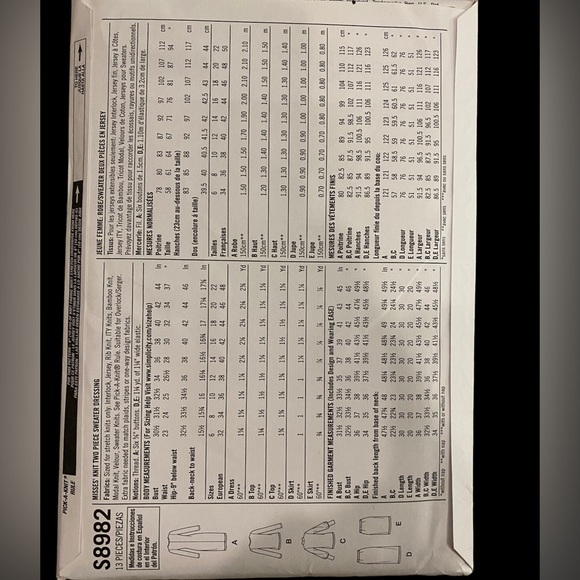 Unused Simplicity S8982 paper pattern - Picture 2 of 3